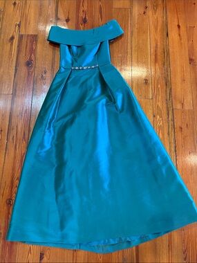 Rickie Freeman for Teri Jon | Dresses | Floral Embroidered Offshoulder Dress  | Poshmark